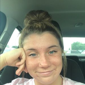 Meet your Posher, Allisom